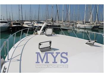 Hatteras 54 Convertible