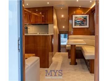Hatteras 54 Convertible