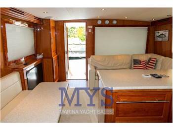 Hatteras 54 Convertible