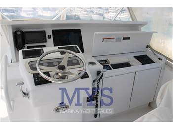 Hatteras 54 Convertible