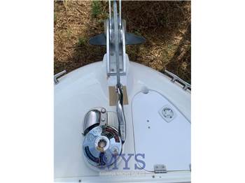 Sessa Marine Islamorada 23'