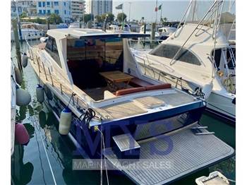 Italcantieri Custom