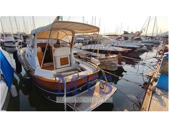 Fratelli Aprea 750 Cabin
