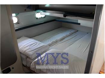 Ferretti Yachts FERRETTI 39 FLY