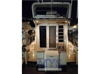 Nautica Po Sea World 31 Fly Limited Edition