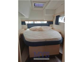 Fountaine Pajot Lucia 40