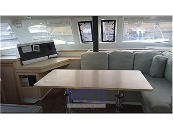 Fountaine Pajot Lucia 40