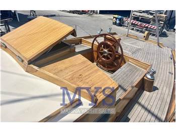 Custom Libeccio