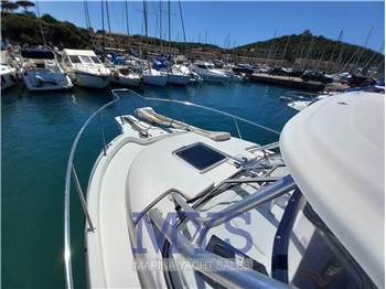Boston Whaler 285 CONQUEST