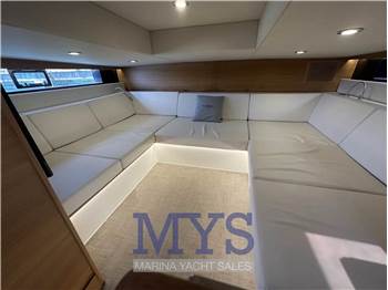 De Antonio Yachts D42 Open
