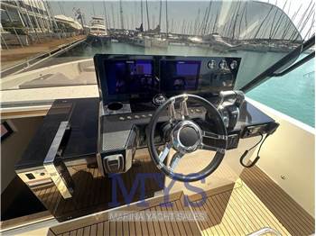 De Antonio Yachts D42 Open