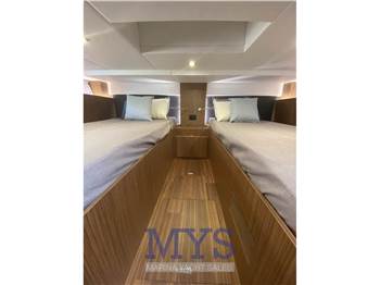 Cayman Yachts 400 WA NEW
