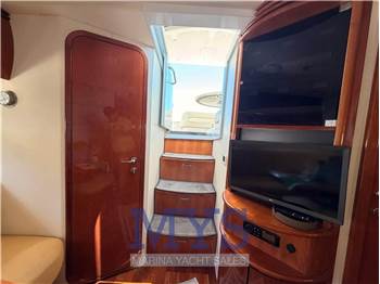 Pershing 43