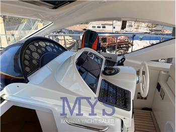 Pershing 43