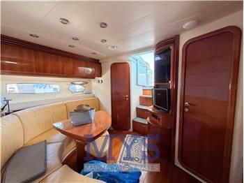 Pershing 43
