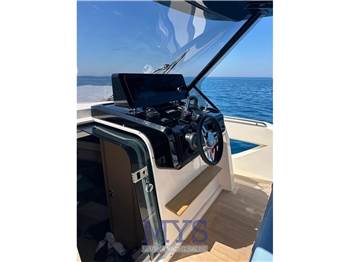 Cayman 380 WA