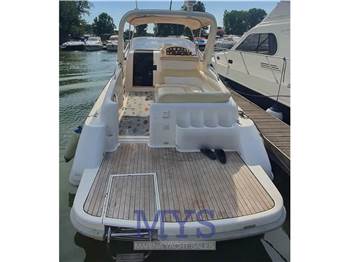 Rio Yachts 750 Day Cruiser