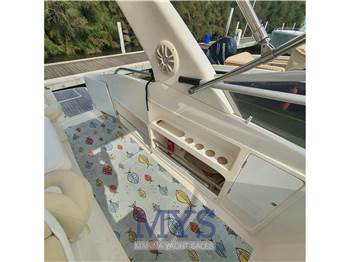 Rio Yachts 750 Day Cruiser