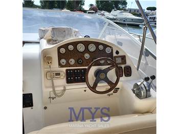 Rio Yachts 750 Day Cruiser