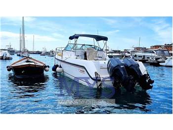 Boston Whaler 28 CONQUEST