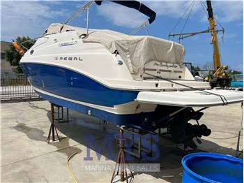 Regal Marine COMMODORE 2665