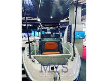 Protagon yachts 25