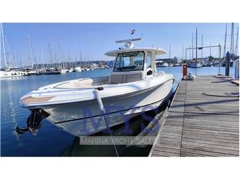 Boston Whaler 380 Outrage