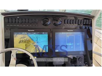 Boston Whaler 380 Outrage