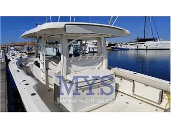 Boston Whaler 380 Outrage