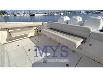 Boston Whaler 380 Outrage