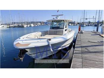 Boston Whaler 380 Outrage
