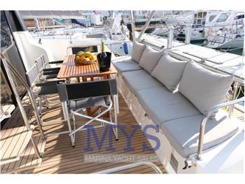 Fountaine Pajot MY 44