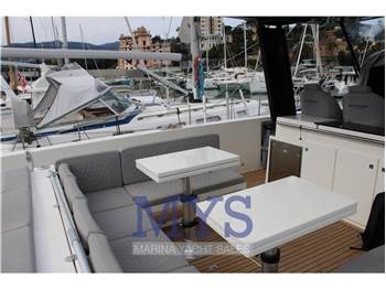 De Antonio Yachts D42 Open