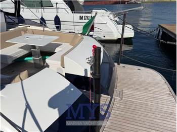 Marine Yachting Mig 38
