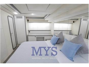 Ferretti Yachts FERRETTI 70