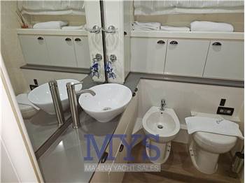 Ferretti Yachts FERRETTI 70