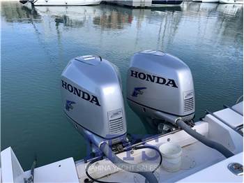 Grady White Boats 248 Voyager WA