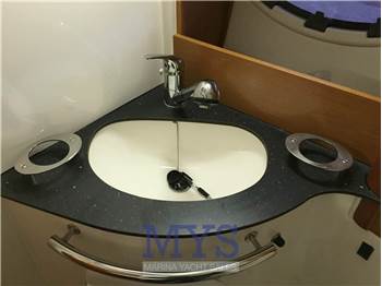 Bavaria BMB 33 Sport