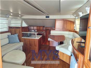 Riviera Marine 47 Flybridge