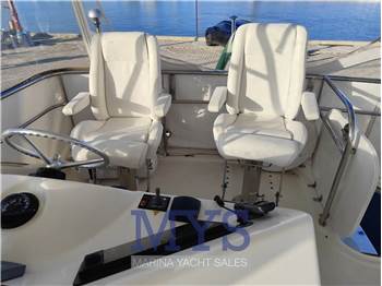 Riviera Marine 47 Flybridge