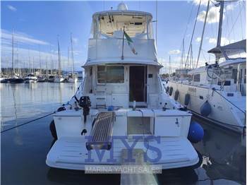 Riviera Marine 47 Flybridge
