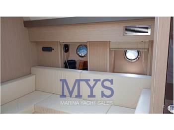 Cranchi M44 HT