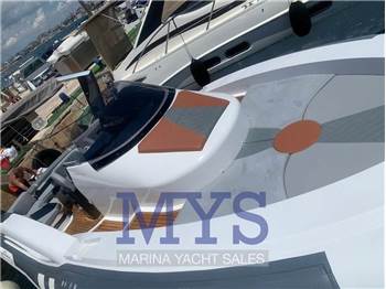 Python yacht C 33