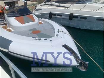 Python yacht C 33