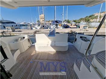 Azimut 46
