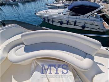 Azimut 46