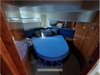 Azimut 46