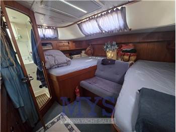 Hallberg Rassy 48