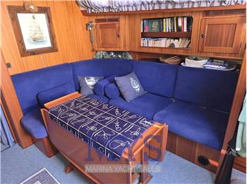 Hallberg Rassy 48