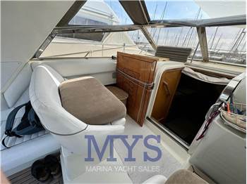 Fairline 33
